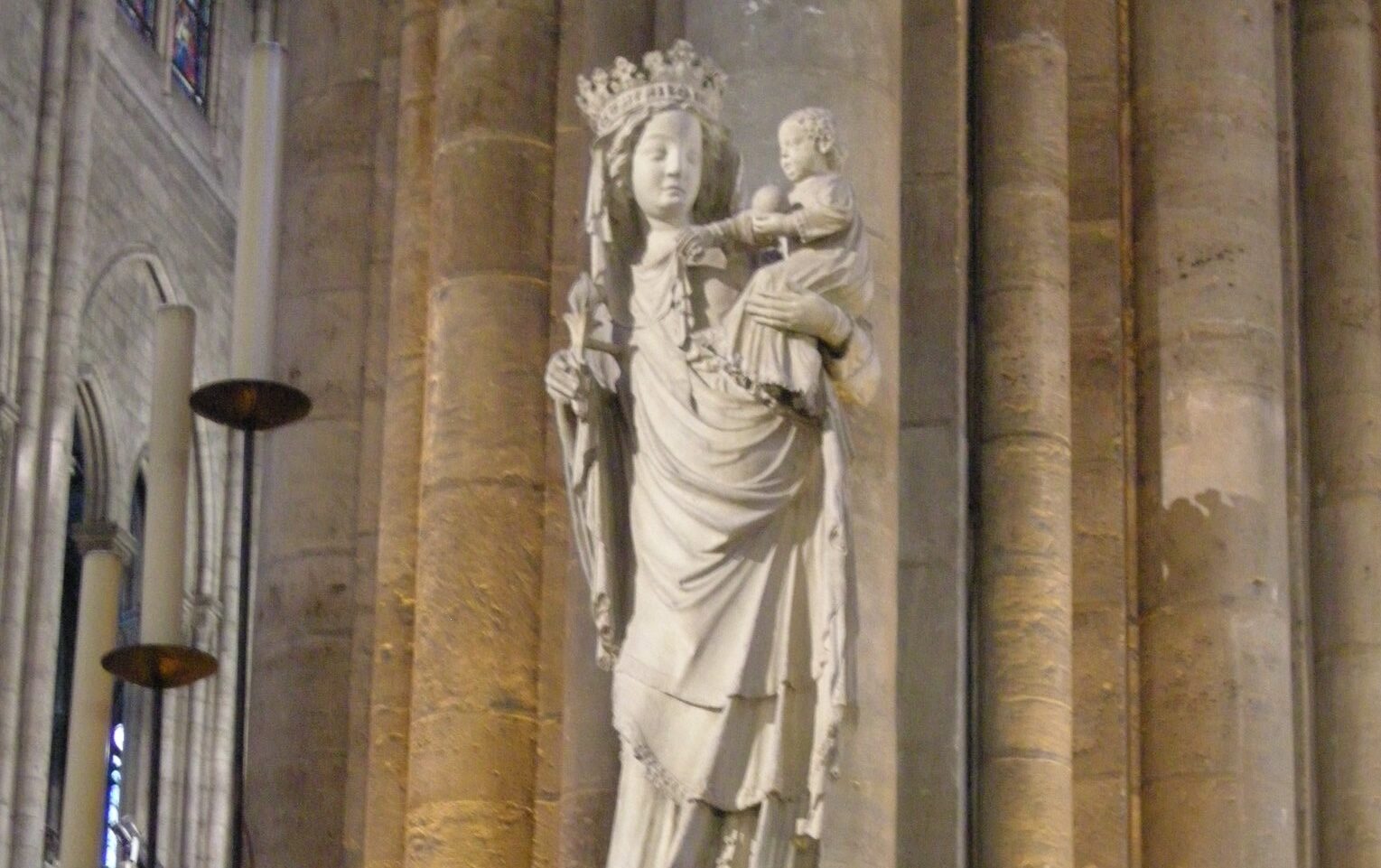 BonSens.org met en demeure l’archevêché de Paris de demander au Président de tenir son discours de chantier du 29 novembre en dehors de Notre Dame